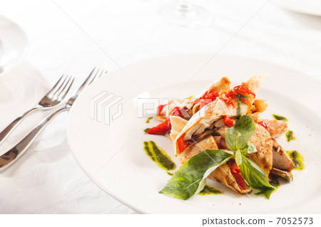crepes with chicken and vegetables crepes with chicken and vegetables 7052573