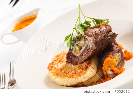 pancakes with meat pancakes with meat 7052611