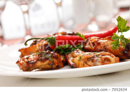 Grilled chicken 7052634