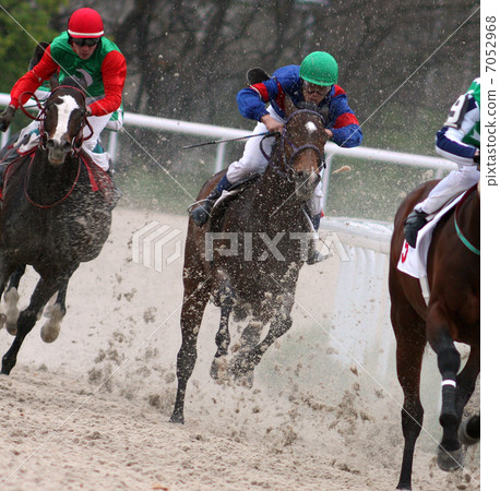 Horse racing. Horse racing. 7052968