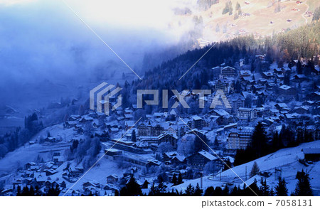 Jungfrau 7058131