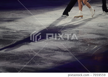 Figure skating 7059559