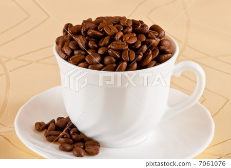 coffee beans coffee beans 7061076