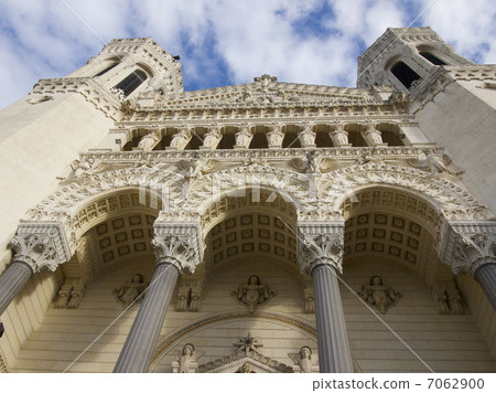 里昂Fruevière大教堂 7062900