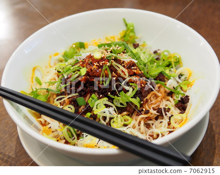 No-juice bearing noodles No-juice bearing noodles 7062915