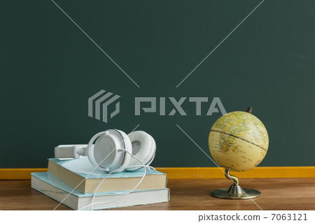 黑板和全球 黑板和全球 7063121