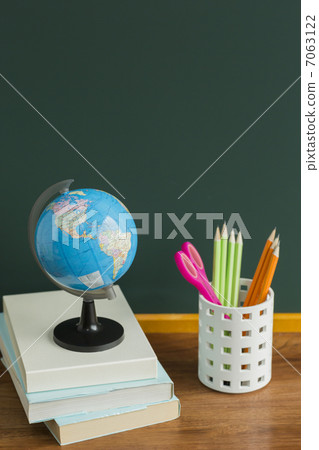黑板和全球 黑板和全球 7063122