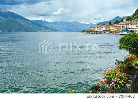 Lake Como (Italy) view 7064462