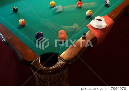 billiard table 7064970
