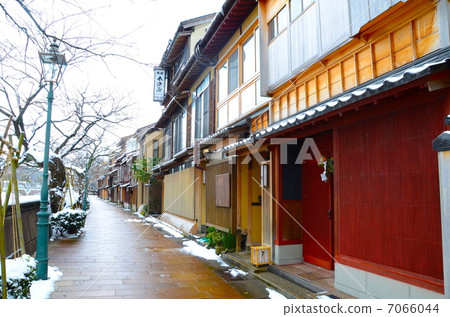 Kanazawa City/Main Town Chaya District/Winter [Horizontal] 7066044