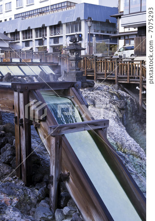 草津溫泉的Yubatake 草津溫泉的Yubatake 7075293