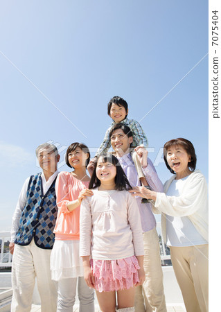 A family A family 7075404