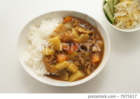 Curry with rice salad Curry with rice salad 7075817