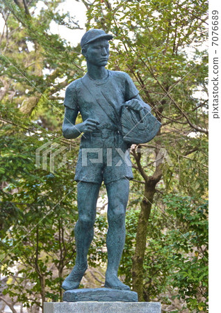 工作男孩的雕像（丸山公園/東山區，京都市） 7076689