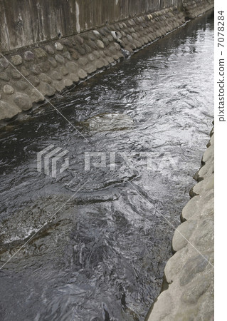 多摩川河家庭用水 7078284