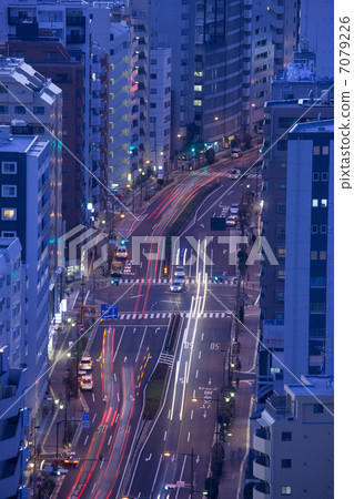 Kasuga-dori 7079226