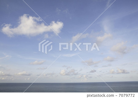 一大早，馬六甲海峽 7079772