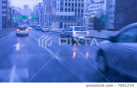 Rain city fast Rain city fast 7081254