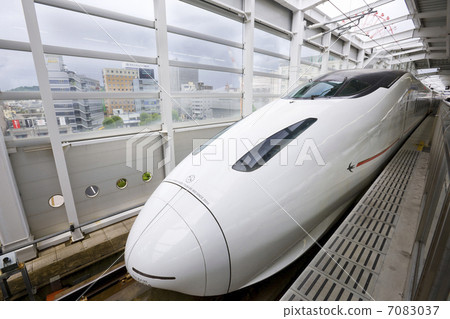 JR Kyushu Shinkansen swallow 7083037