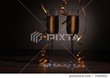 Glasses of champagne at new year party 7088902