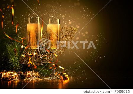 Glasses of champagne at new year party Glasses of champagne at new year party 7089015