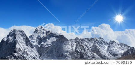 high mountains under snow 7090120