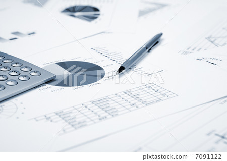 financial charts and graphs 7091122