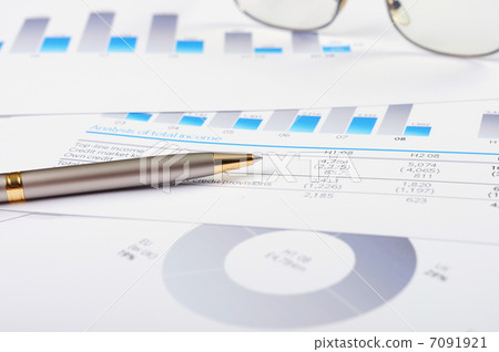 Charts and graphs of sales Charts and graphs of sales 7091921