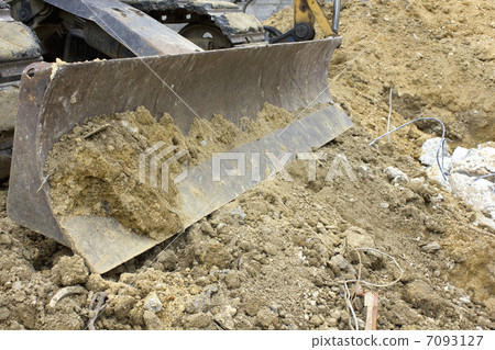 Dismantling work of houses 7093127