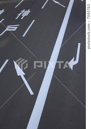 白線在路上 7093763