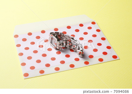 Envelopes and watches Envelopes and watches 7094086