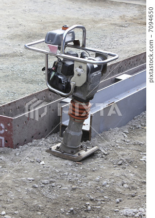 Machinery for earthwork of road construction Machinery for earthwork of road construction 7094650