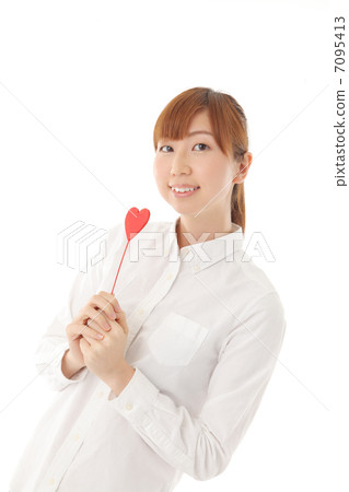 Heart and female 7095413