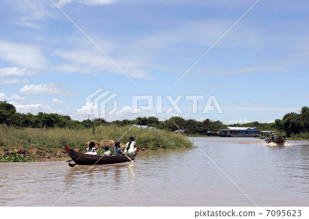 Tonle Sap Lake 7095623