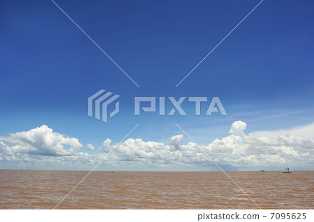 Tonle Sap Lake 7095625