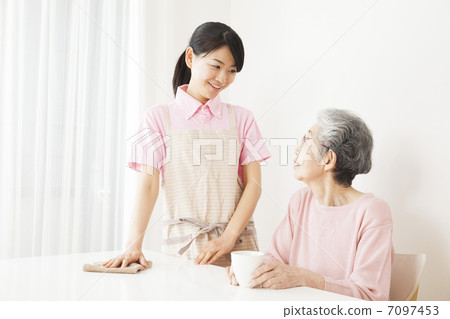 家庭幫手 7097453