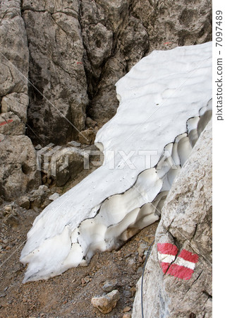 snow, mountain, remains 7097489