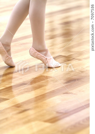 Ballet practice Ballet practice 7097586