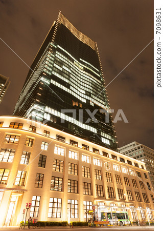 丸之內和JP塔的夜景 丸之內和JP塔的夜景 7098631
