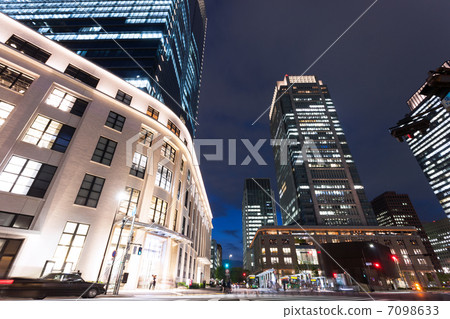 丸之內和JP塔的夜景 7098633