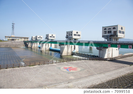 Heisei Great weir (Oi okishi) 7099558