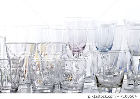 A glass A glass 7100504