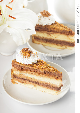 Walnut cake 7101670
