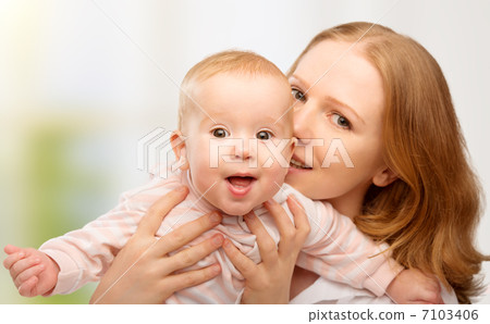 happy family. young mother with baby 7103406