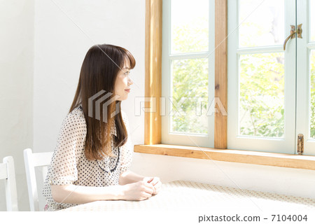 Female Lifestyle Female Lifestyle 7104004