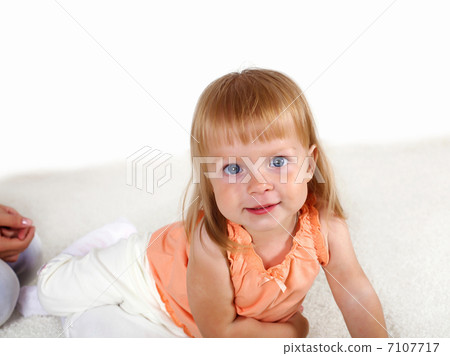 Little blond girl in studio Little blond girl in studio 7107717