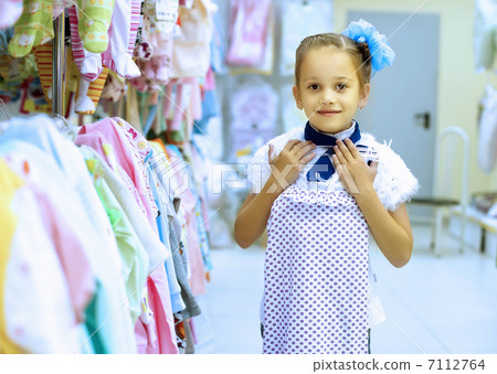 Young woman doing shopping 7112764