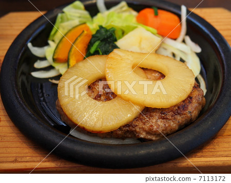 Pineapple hamburg 7113172