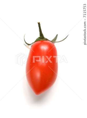 不尋常的西紅柿形狀。 不尋常的西紅柿形狀。 7115753