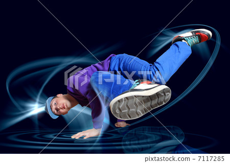 Modern style dancer 7117285